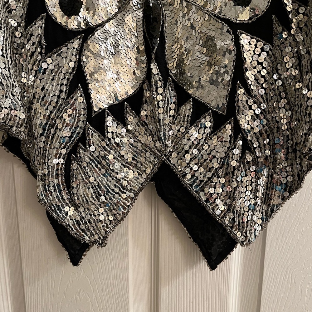 VINTAGE~SILK SEQUIN BUTTERFLY BLOUSE~26X24~ NWT - Picture 6 of 10
